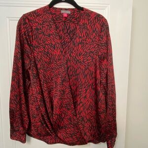 Vince Camuto long sleeve re/black blouse small